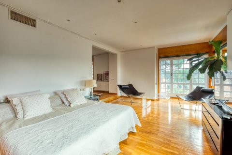 Сasa de 6 dormitorios en venta en Sant Cugat del Vallès, Barcelona, Cataluña, Spain № 1438 - foto 15
