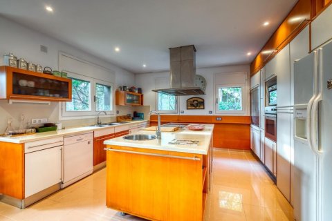 Сasa de 6 dormitorios en venta en Sant Cugat del Vallès, Barcelona, Cataluña, Spain № 1438 - foto 7
