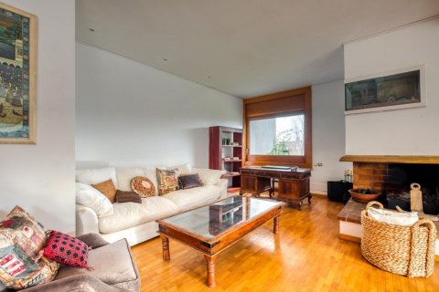 Сasa de 6 dormitorios en venta en Sant Cugat del Vallès, Barcelona, Cataluña, Spain № 1438 - foto 6