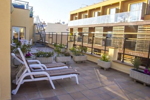 1294 sq.m. commercial property for sale in Lloret de Mar, Girona, Catalonia, Spain № 1443 - photo 4