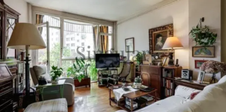 Apartamento de 5 dormitorios en venta en Barcelona, Cataluña, Spain № 2276