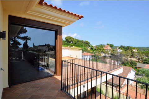 Сasa de 8 dormitorios en venta en Lloret de Mar, Gerona, Cataluña, Spain № 1362