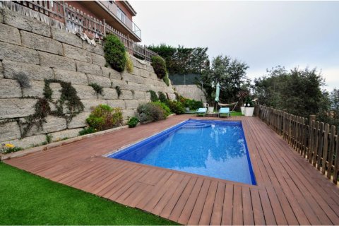 Сasa de 6 dormitorios en venta en Lloret de Mar, Gerona, Cataluña, Spain № 1363 - foto 16