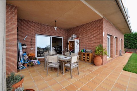 Сasa de 6 dormitorios en venta en Lloret de Mar, Gerona, Cataluña, Spain № 1363 - foto 14