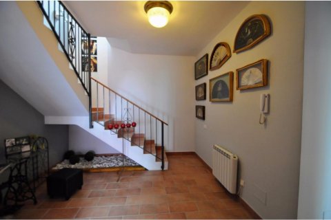 Сasa de 6 dormitorios en venta en Lloret de Mar, Gerona, Cataluña, Spain № 1363 - foto 9