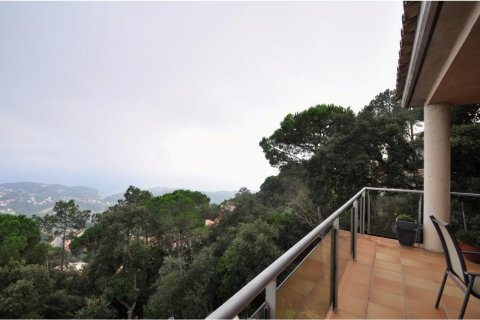 Сasa de 6 dormitorios en venta en Lloret de Mar, Gerona, Cataluña, Spain № 1363 - foto 4