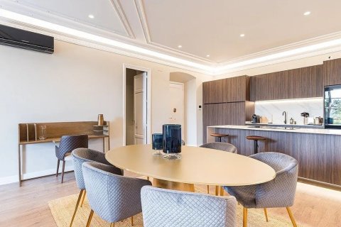 2 bedrooms apartment for sale in Barcelona, Catalonia, Spain № 1364 - photo 7
