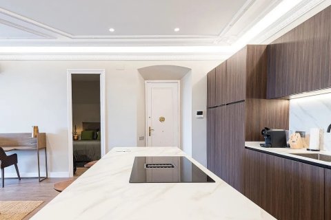 2 bedrooms apartment for sale in Barcelona, Catalonia, Spain № 1364 - photo 12
