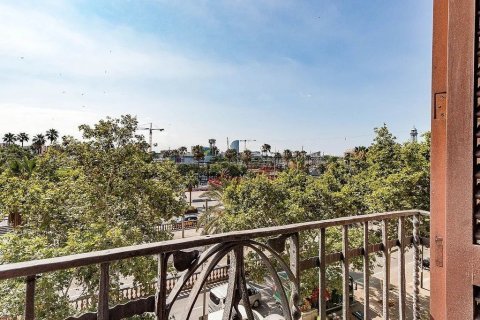 2 bedrooms apartment for sale in Barcelona, Catalonia, Spain № 1364 - photo 16