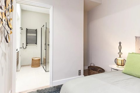 2 bedrooms apartment for sale in Barcelona, Catalonia, Spain № 1364 - photo 24