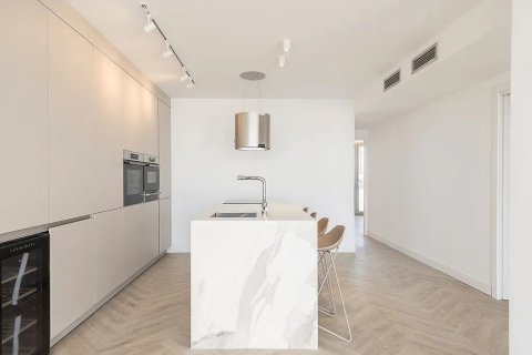 Apartamento de 2 dormitorios en venta en Barcelona, Cataluña, Spain № 1366 - foto 4