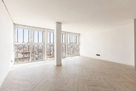 Apartamento de 2 dormitorios en venta en Barcelona, Cataluña, Spain № 1366 - foto 13