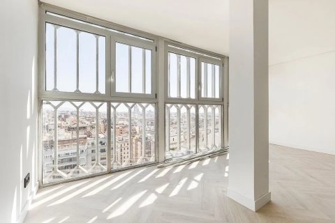 Apartamento de 2 dormitorios en venta en Barcelona, Cataluña, Spain № 1366 - foto 15
