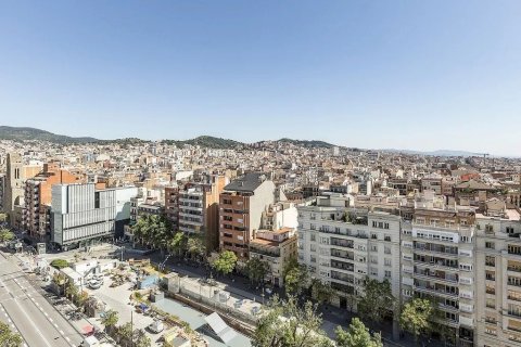 Apartamento de 2 dormitorios en venta en Barcelona, Cataluña, Spain № 1366 - foto 19