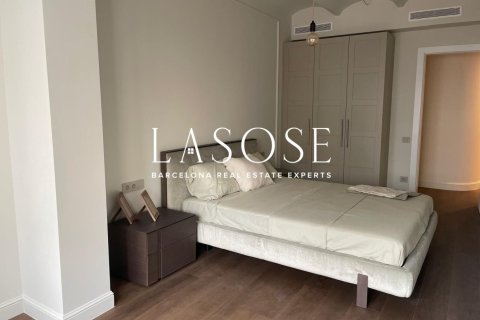 3 bedrooms apartment for sale in Eixample, Barcelona, Catalonia, Spain № 2467 - photo 4