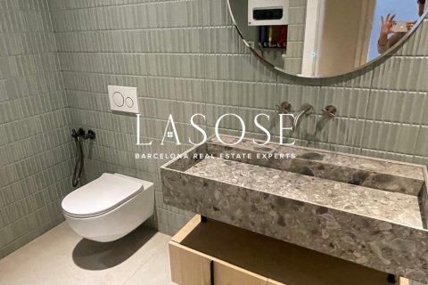 3 bedrooms apartment for sale in Eixample, Barcelona, Catalonia, Spain № 2467 - photo 3