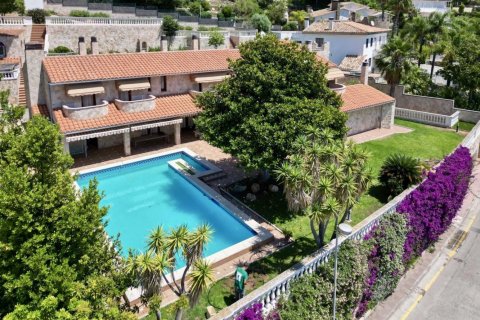 Сasa de 5 dormitorios en venta en Blanes, Gerona, Cataluña, Spain № 2470 - foto 20