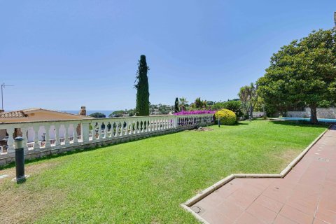 Сasa de 5 dormitorios en venta en Blanes, Gerona, Cataluña, Spain № 2470 - foto 11