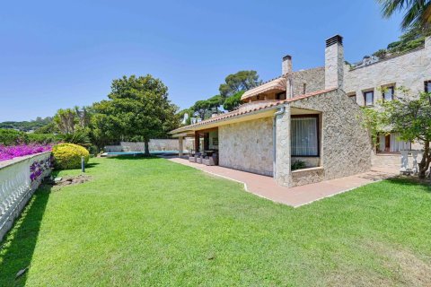Сasa de 5 dormitorios en venta en Blanes, Gerona, Cataluña, Spain № 2470 - foto 10