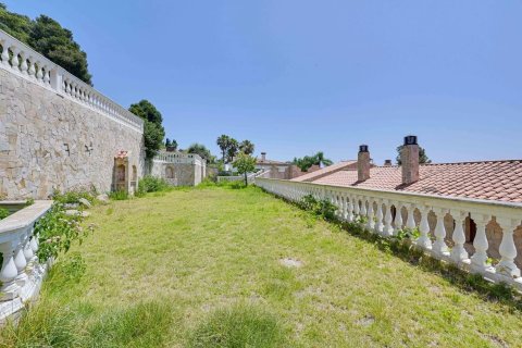 Сasa de 5 dormitorios en venta en Blanes, Gerona, Cataluña, Spain № 2470 - foto 12