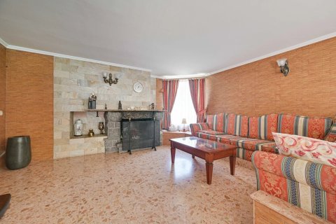 Сasa de 5 dormitorios en venta en Blanes, Gerona, Cataluña, Spain № 2470 - foto 28