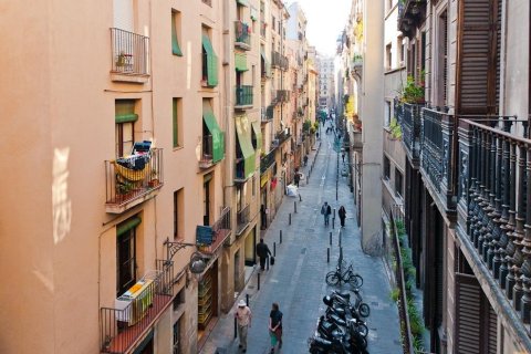 Apartamento de 2 dormitorios en venta en Ciudad Vieja, Barcelona, Cataluña, Spain № 2465 - foto 22