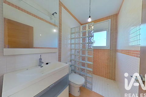 Сasa de 5 dormitorios en venta en Bellvei, Tarragona, Cataluña, Spain № 8394 - foto 22