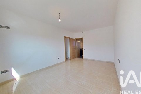 Сasa de 5 dormitorios en venta en Bellvei, Tarragona, Cataluña, Spain № 8394 - foto 4