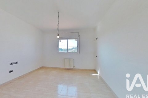 Сasa de 5 dormitorios en venta en Bellvei, Tarragona, Cataluña, Spain № 8394 - foto 13