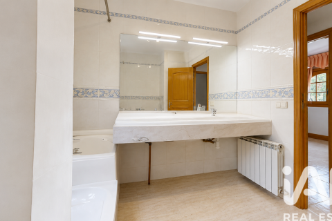 Купить дом в Эль-Вендрель, Испания с 3 спальни, 299м², № 8397 - фото 6