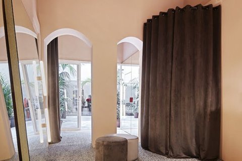 Propiedad comercial de 110 m² en venta en Barcelona, Cataluña, Spain № 1086 - foto 2