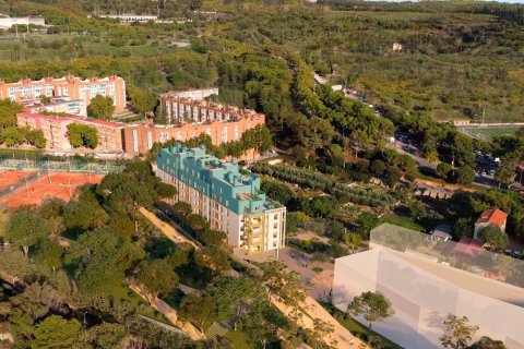 Apartamento de 3 dormitorios en venta en Barcelona, Cataluña, Spain № 1081 - foto 3