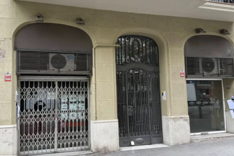 Propiedad comercial de 245 m² en venta en Barcelona, Cataluña, Spain № 1083