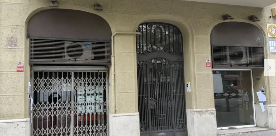 Propiedad comercial de 245 m² en venta en Barcelona, Cataluña, Spain № 1083
