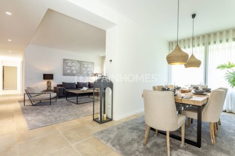 4 bedrooms apartment for sale in Begur, Girona, Catalonia, Spain № 1087 - photo 11