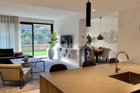 4 bedrooms apartment for sale in Begur, Girona, Catalonia, Spain № 1087 - photo 10