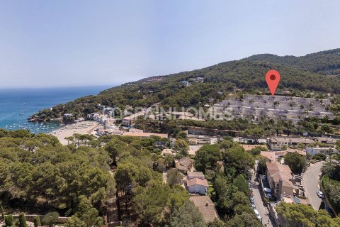 Apartamento de 4 dormitorios en venta en Begur, Gerona, Cataluña, Spain № 1087