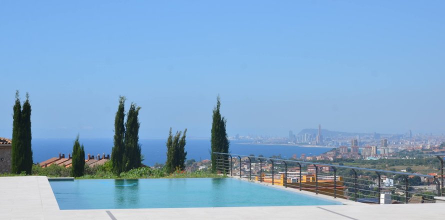 Villa de 7 dormitorios en venta en Teia, Barcelona, Cataluña, Spain № 1085
