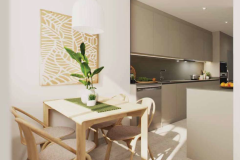 Apartamento de 4 dormitorios en venta en L'Hospitalet de Llobregat, Barcelona, Cataluña, Spain № 1084 - foto 3