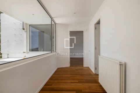 Снять в аренду виллу в Барселона, Испания с 5 спален, 392м², № 8773 - фото 30
