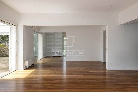 Снять в аренду виллу в Барселона, Испания с 5 спален, 392м², № 8773 - фото 14