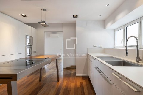 Снять в аренду виллу в Барселона, Испания с 5 спален, 392м², № 8773 - фото 18