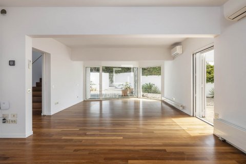 Снять в аренду виллу в Барселона, Испания с 5 спален, 392м², № 8773 - фото 13