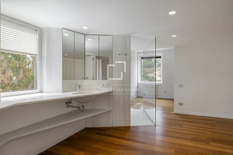 Снять в аренду виллу в Барселона, Испания с 5 спален, 392м², № 8773 - фото 22