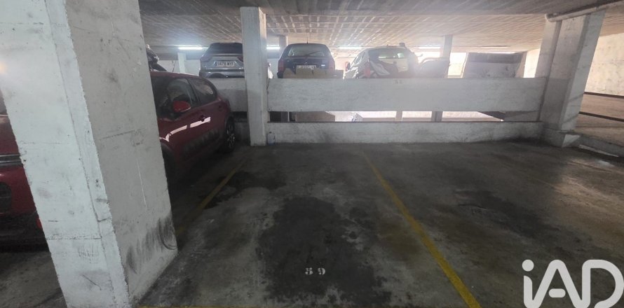 11 sq.m. parking for rent in Vilanova i la Geltru, Barcelona, Catalonia, Spain № 8823