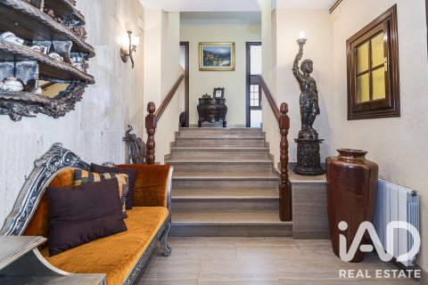 Купить дом в Виланова-и-ла-Желтру, Испания 513м², № 8820 - фото 6