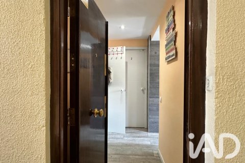 Apartamento de 3 dormitorios en venta en Barcelona, Cataluña, Spain № 8822 - foto 18