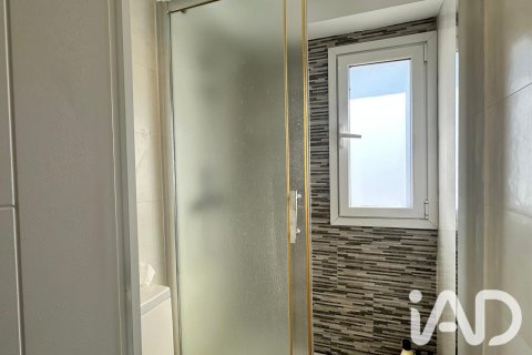 Apartamento de 3 dormitorios en venta en Barcelona, Cataluña, Spain № 8822 - foto 4