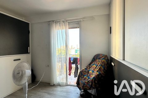 Apartamento de 3 dormitorios en venta en Barcelona, Cataluña, Spain № 8822 - foto 3