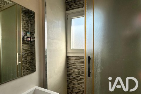 Apartamento de 3 dormitorios en venta en Barcelona, Cataluña, Spain № 8822 - foto 6